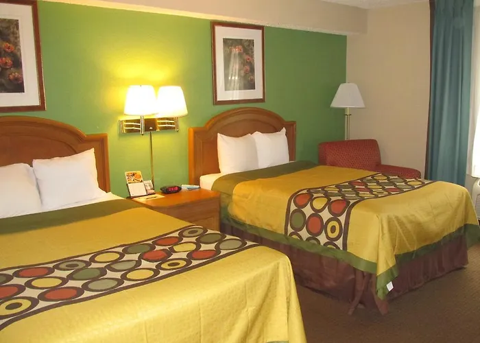 Hotel Super 8 By Wyndham La Lafayette
