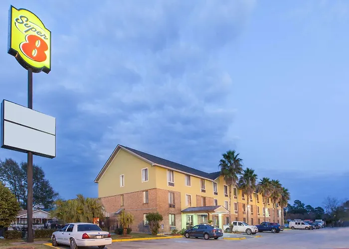 Hotel Super 8 By Wyndham La