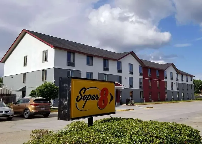 Super 8 By Wyndham La Lafayette