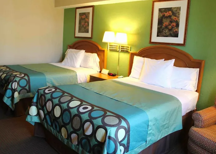 Hotel Super 8 By Wyndham La Lafayette